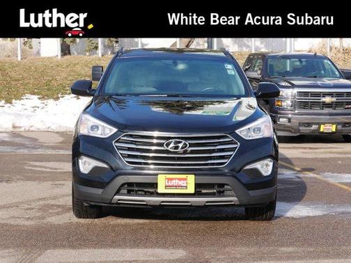 2016 Hyundai SANTA FE SE