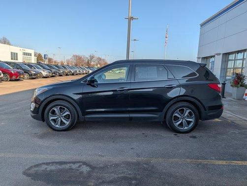 2016 Hyundai SANTA FE SE
