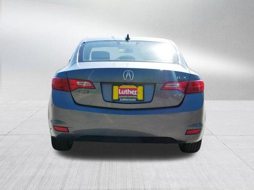 2013 Acura ILX 2.0L w/Premium Package
