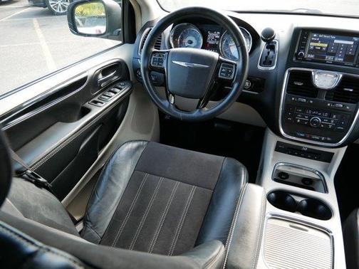 2015 Chrysler Town & Country Limited