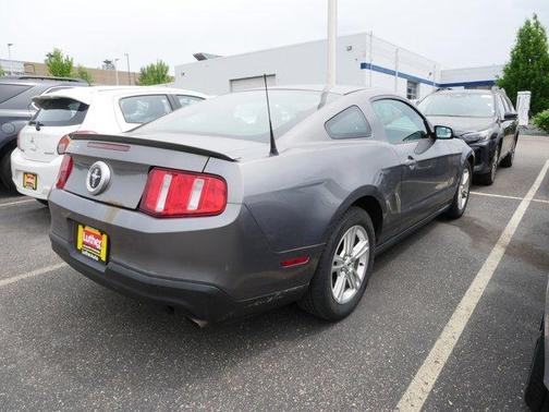 2011 Ford Mustang V6