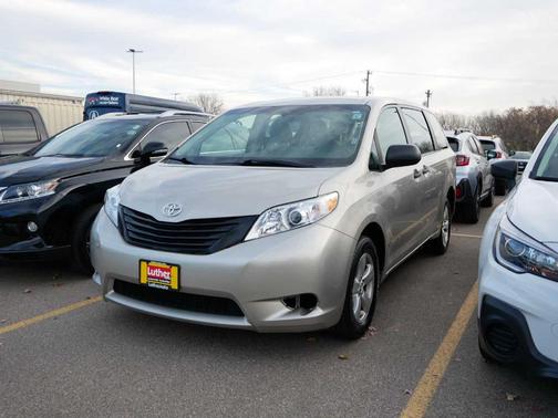 2015 Toyota Sienna L