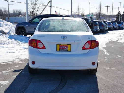 2010 Toyota Corolla LE