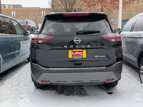 2022 Nissan Rogue SV