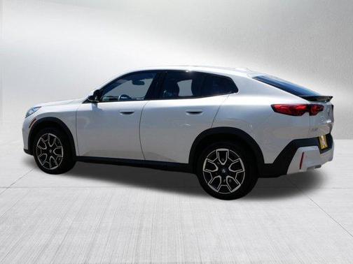 2024 BMW X2 xDrive28i