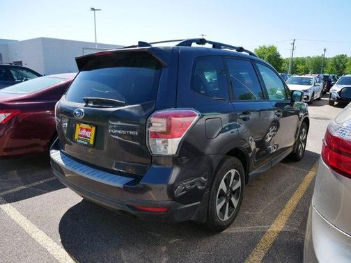 Dark Gray Metallic 2018 Subaru Forester 2.5i Premium