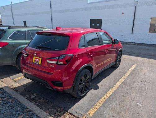 2022 Mitsubishi Outlander Sport LE