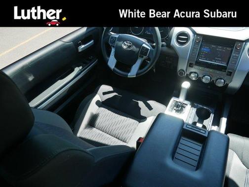 2017 Toyota Tundra SR5