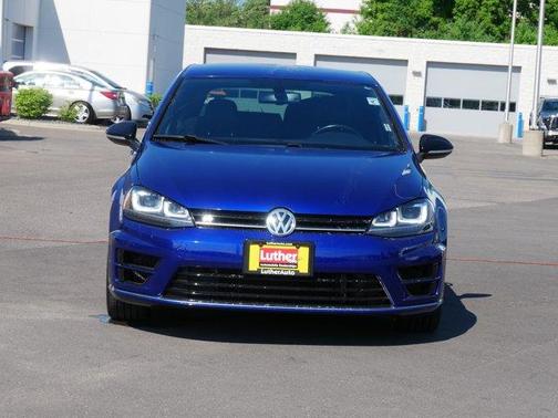 2016 Volkswagen Golf R 4-Door