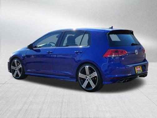 2016 Volkswagen Golf R 4-Door