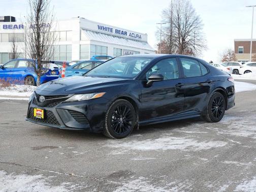 2020 Toyota Camry SE Nightshade