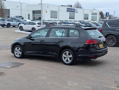 2015 Volkswagen Golf SportWagen TDI S 4-Door
