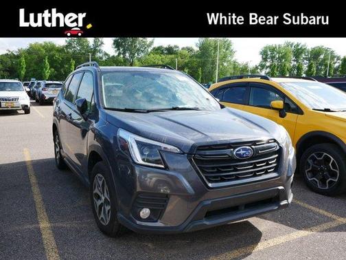 Magnetite Gray Metallic 2023 Subaru Forester 2.5i Premium