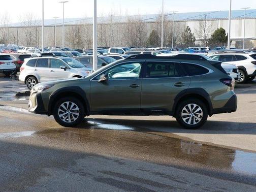 2025 Subaru Outback Premium