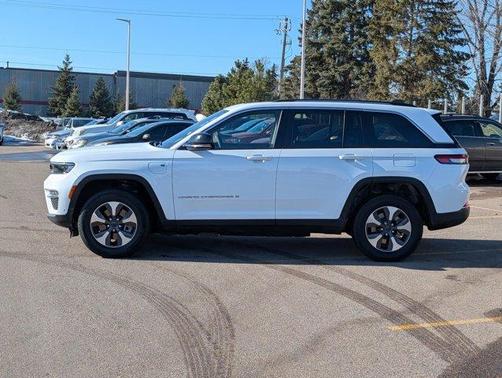 2022 Jeep Grand Cherokee 4xe Base