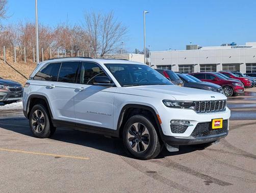 2022 Jeep Grand Cherokee 4xe Base