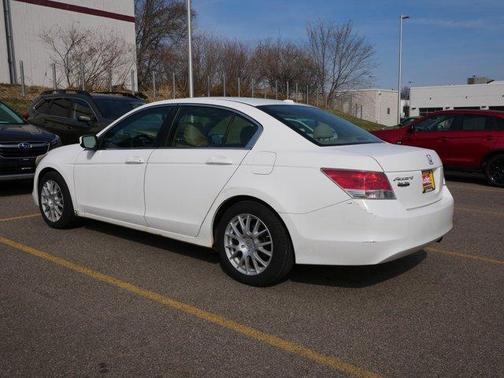 White 2010 Honda Accord EX-L