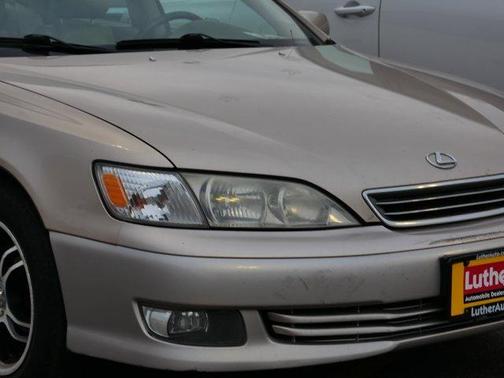 2000 Lexus ES 300 