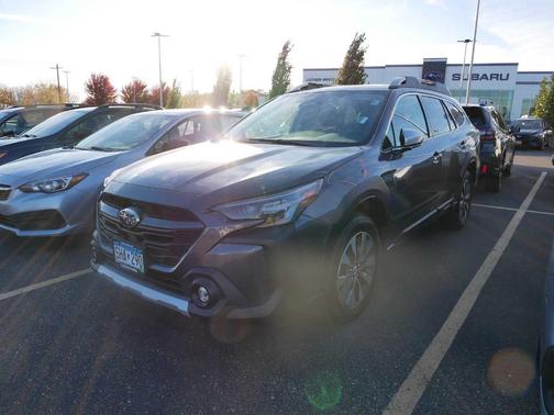 2025 Subaru Outback Touring XT