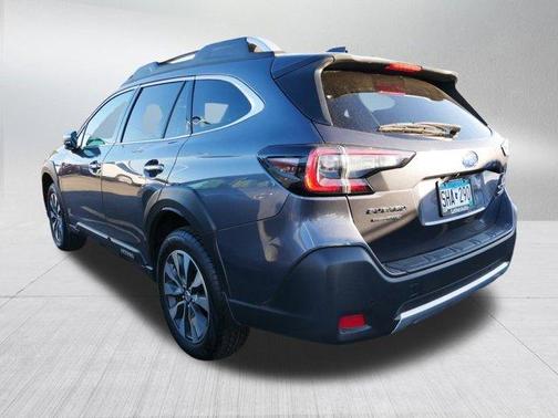 2025 Subaru Outback Touring XT