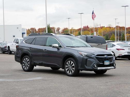 2025 Subaru Outback Touring XT