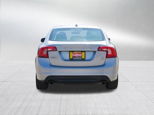 2012 Volvo S60 T6 R-Design
