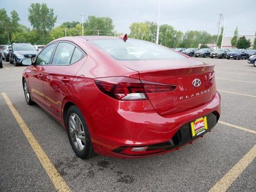 2019 Hyundai ELANTRA SEL