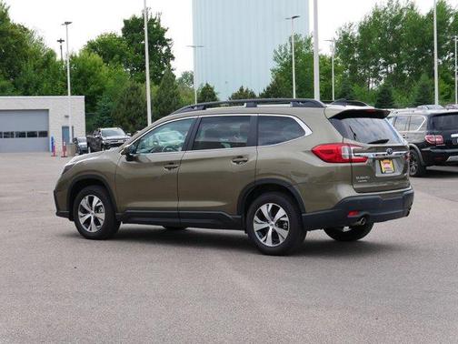 Autumn Green Metallic 2025 Subaru Ascent Premium