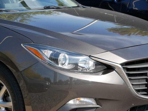 2016 Mazda Mazda3 i Sport