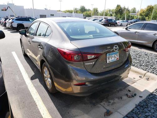 2016 Mazda Mazda3 i Sport