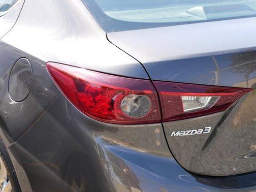 2016 Mazda Mazda3 i Sport