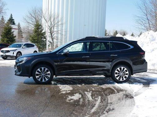 2025 Subaru Outback Touring XT