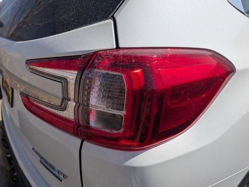 Crystal White Pearl 2023 Subaru Ascent Limited 7-Passenger