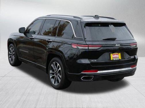 2022 Jeep Grand Cherokee Overland