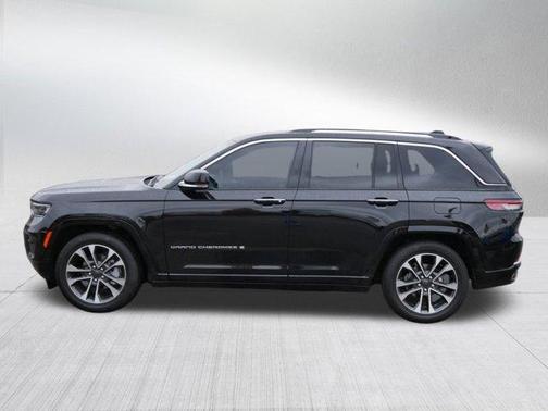2022 Jeep Grand Cherokee Overland