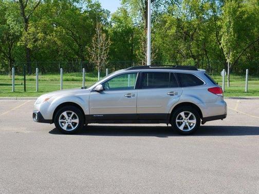 Tungsten Metallic 2014 Subaru Outback 2.5i Limited