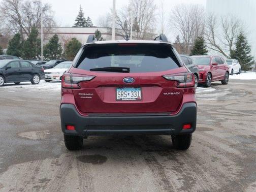 2025 Subaru Outback Premium