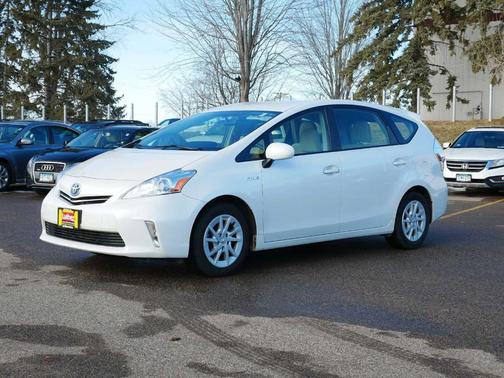 2013 Toyota Prius v Two