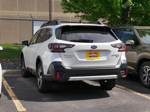 Crystal White Pearl 2020 Subaru Outback Limited XT
