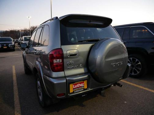 2004 Toyota RAV4 Base