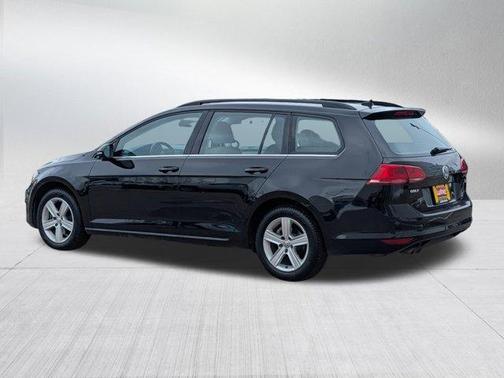 2015 Volkswagen Golf SportWagen TDI S 4-Door