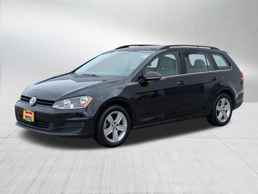 2015 Volkswagen Golf SportWagen TDI S 4-Door