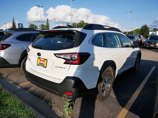 2024 Subaru Outback Base (CVT)