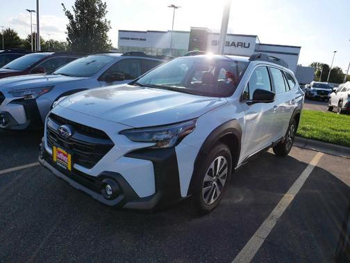 2024 Subaru Outback Base (CVT)