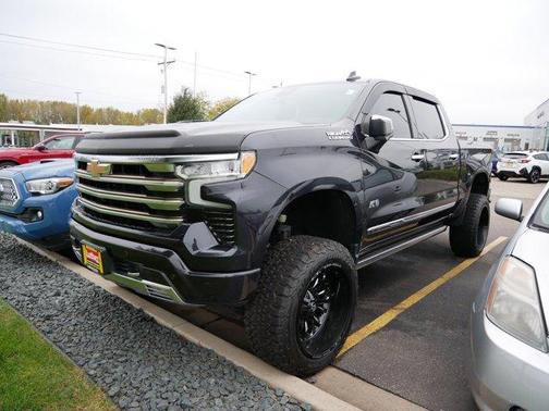 2022 Chevrolet Silverado 1500 High Country