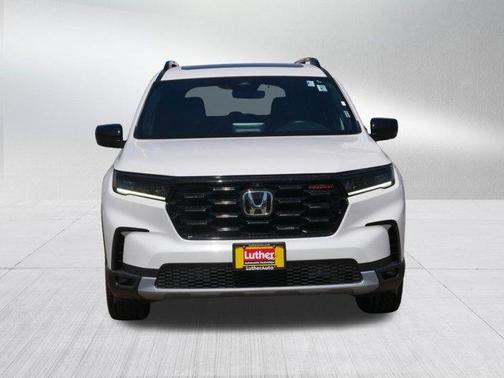 2023 Honda Pilot TrailSport