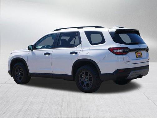 2023 Honda Pilot TrailSport