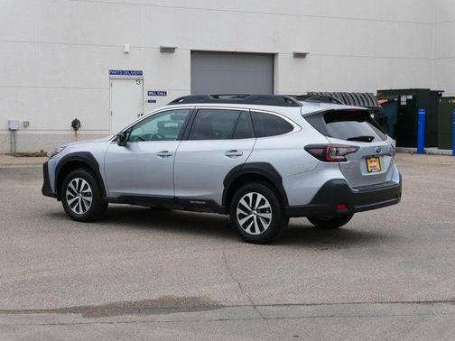 Ice Silver Metallic 2024 Subaru Outback Premium