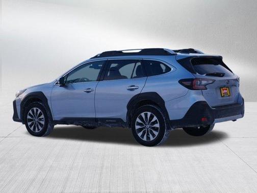 2025 Subaru Outback Touring XT