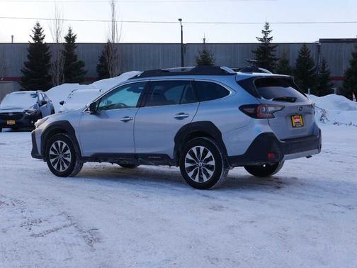 2025 Subaru Outback Touring XT